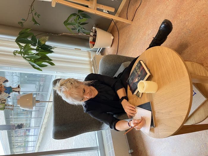 evenemangsbild för Prova på Shared Reading